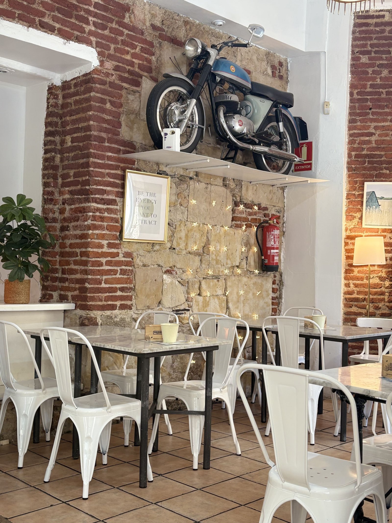 Interior del Bar Restaurante Don Quijote